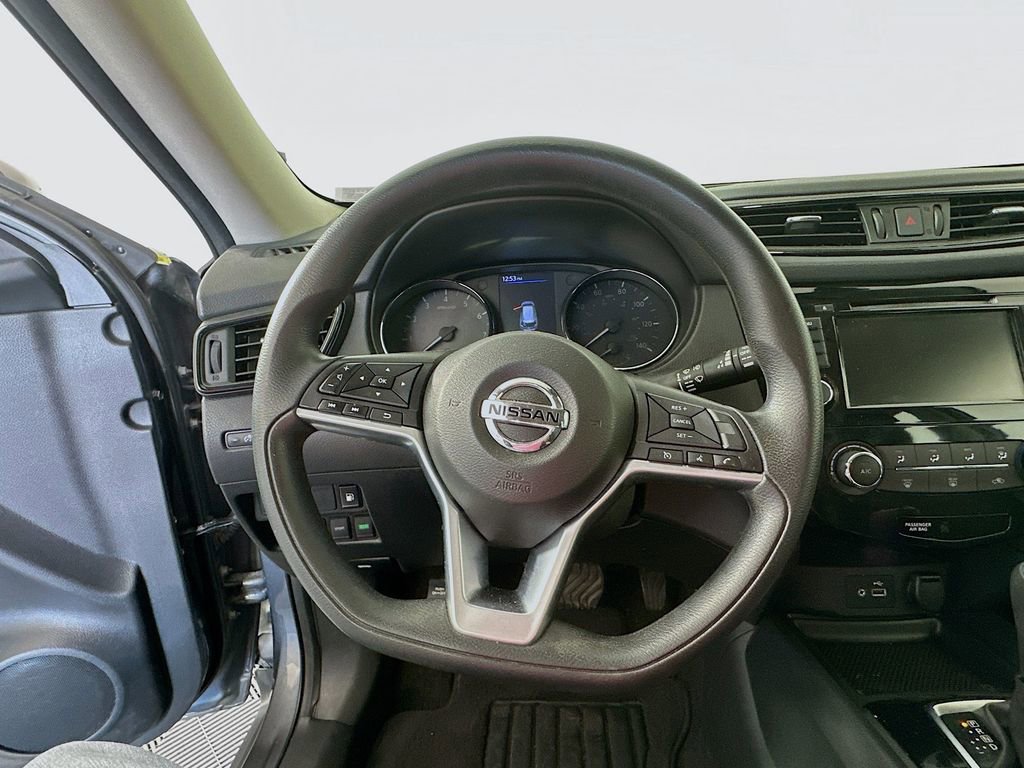 Used 2020 Nissan Rogue S image 11