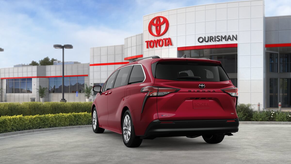 New 2026 Toyota Sienna XLE FWD image 7