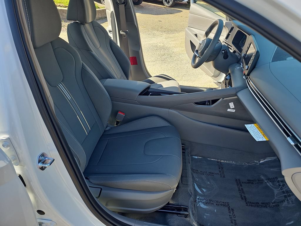 New 2026 Hyundai Elantra SEL Sport Premium FWD image 10