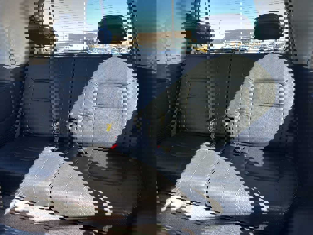 Used 2015 Toyota Land Cruiser image 16