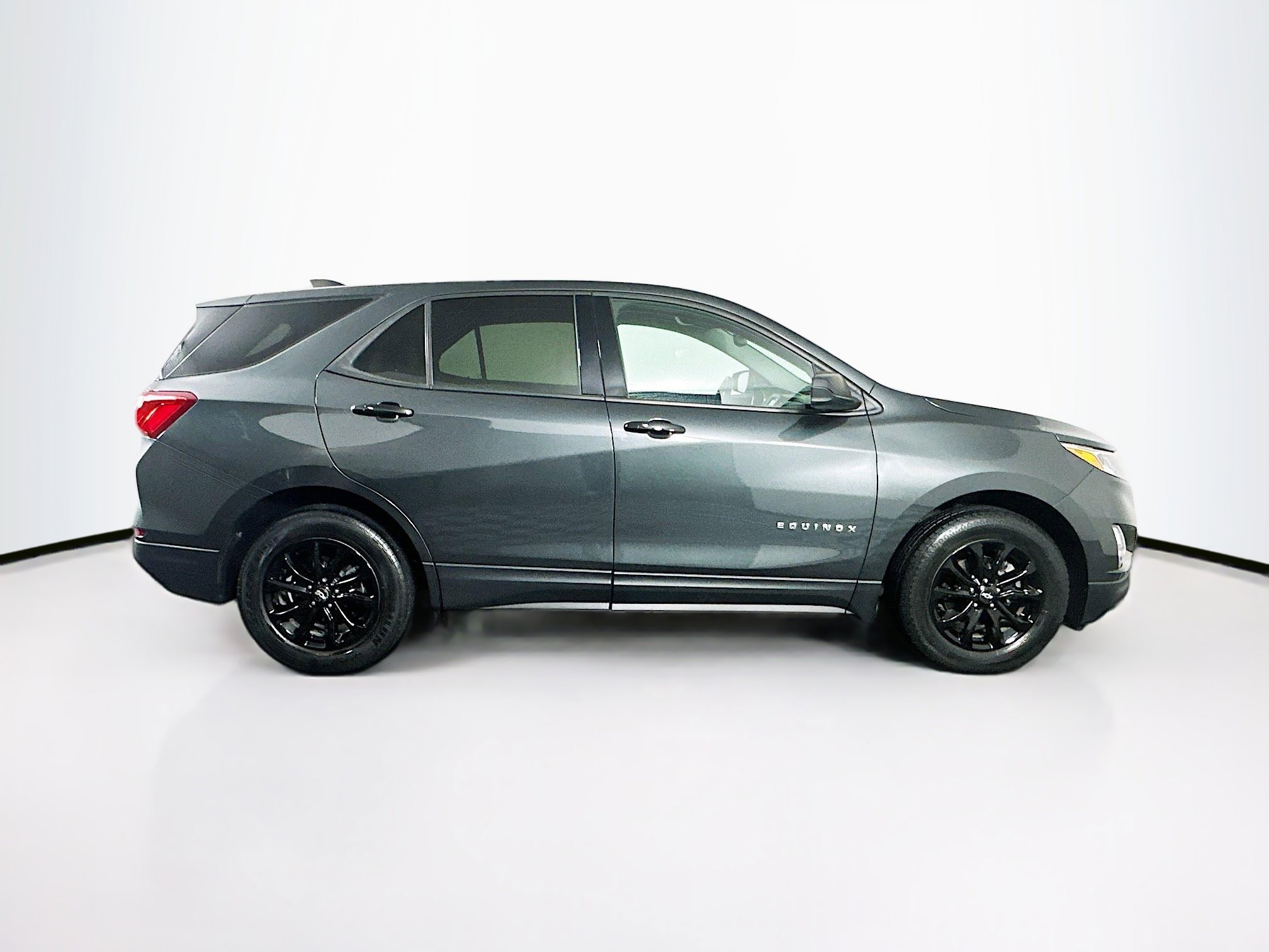 Used 2019 Chevrolet Equinox LS w/ LS Convenience Package image 10