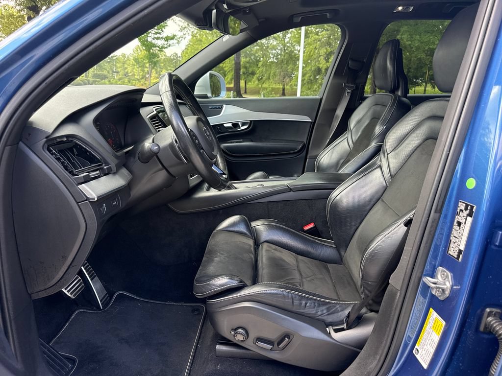 Used 2018 Volvo XC90 T6 R-Design w/ Convenience Package AWD/4WD image 12