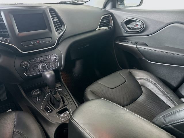 Used 2021 Jeep Cherokee Latitude Lux image 22