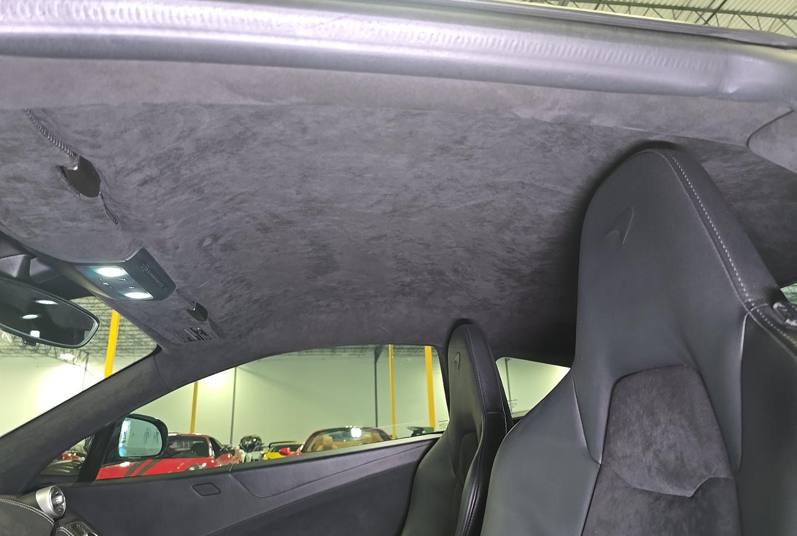 Used 2012 McLaren MP4-12C Coupe RWD image 2