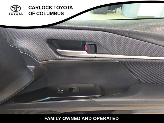 Used 2026 Toyota Camry Hybrid w/ Convenience Package FWD image 19