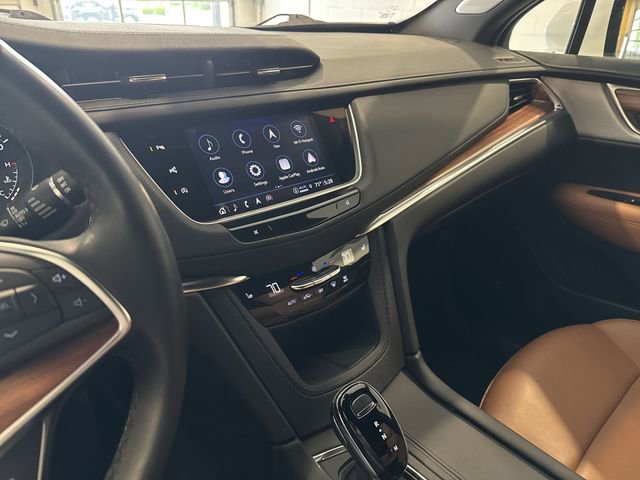 Certified 2024 Cadillac XT5 Premium Luxury w/ Technology Package AWD/4WD image 19