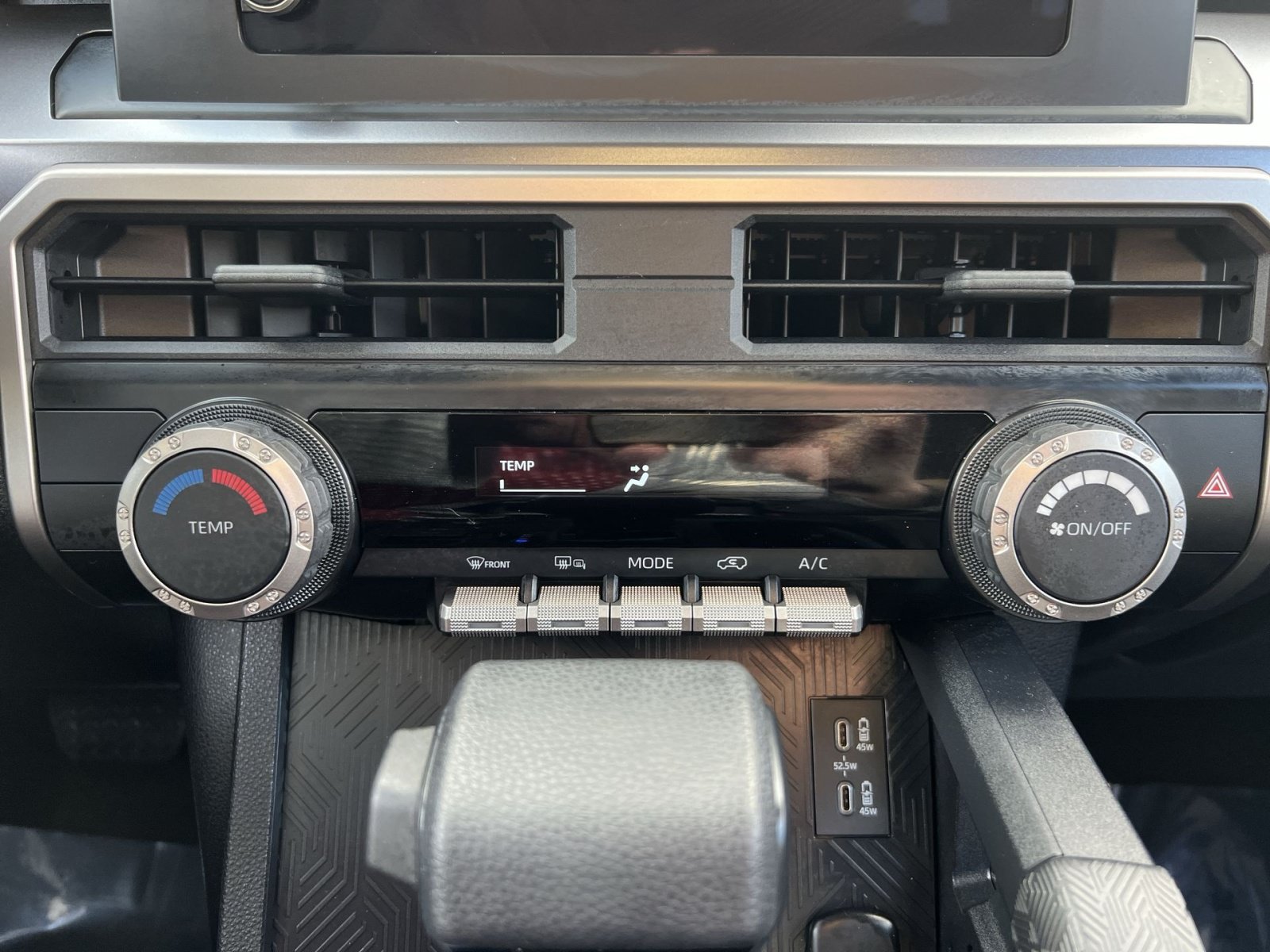Used 2025 Toyota 4Runner SR5 AWD/4WD image 20