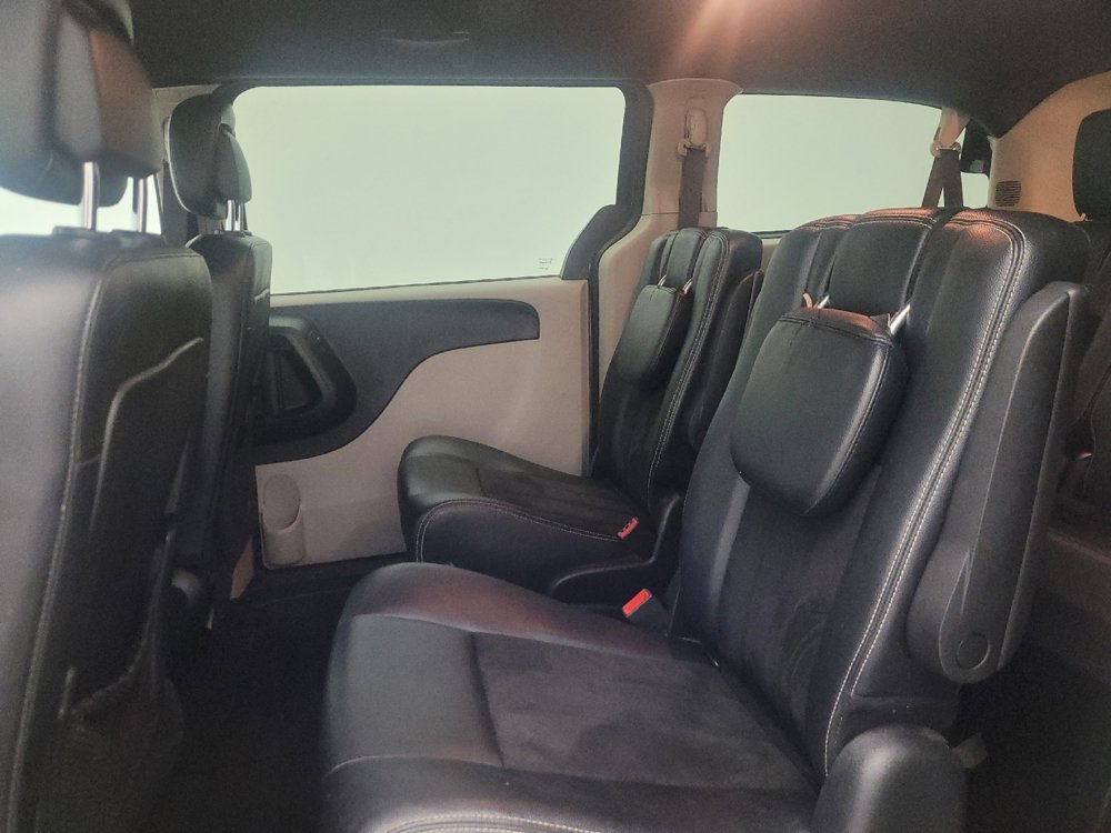 Used 2020 Dodge Grand Caravan SXT FWD image 18