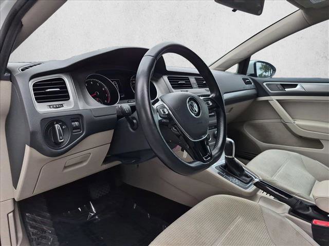 Used 2017 Volkswagen Golf S AWD/4WD image 10