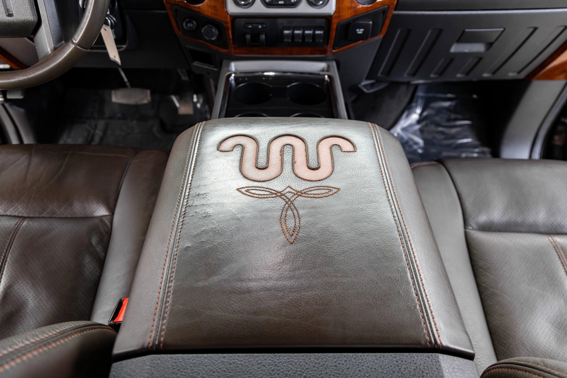 Used 2016 Ford F350 King Ranch w/ King Ranch w/Chrome Package AWD/4WD image 31