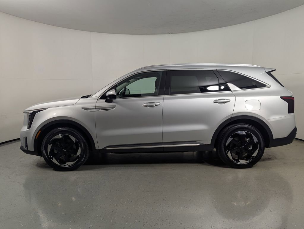 Used 2025 Kia Sorento EX image 4
