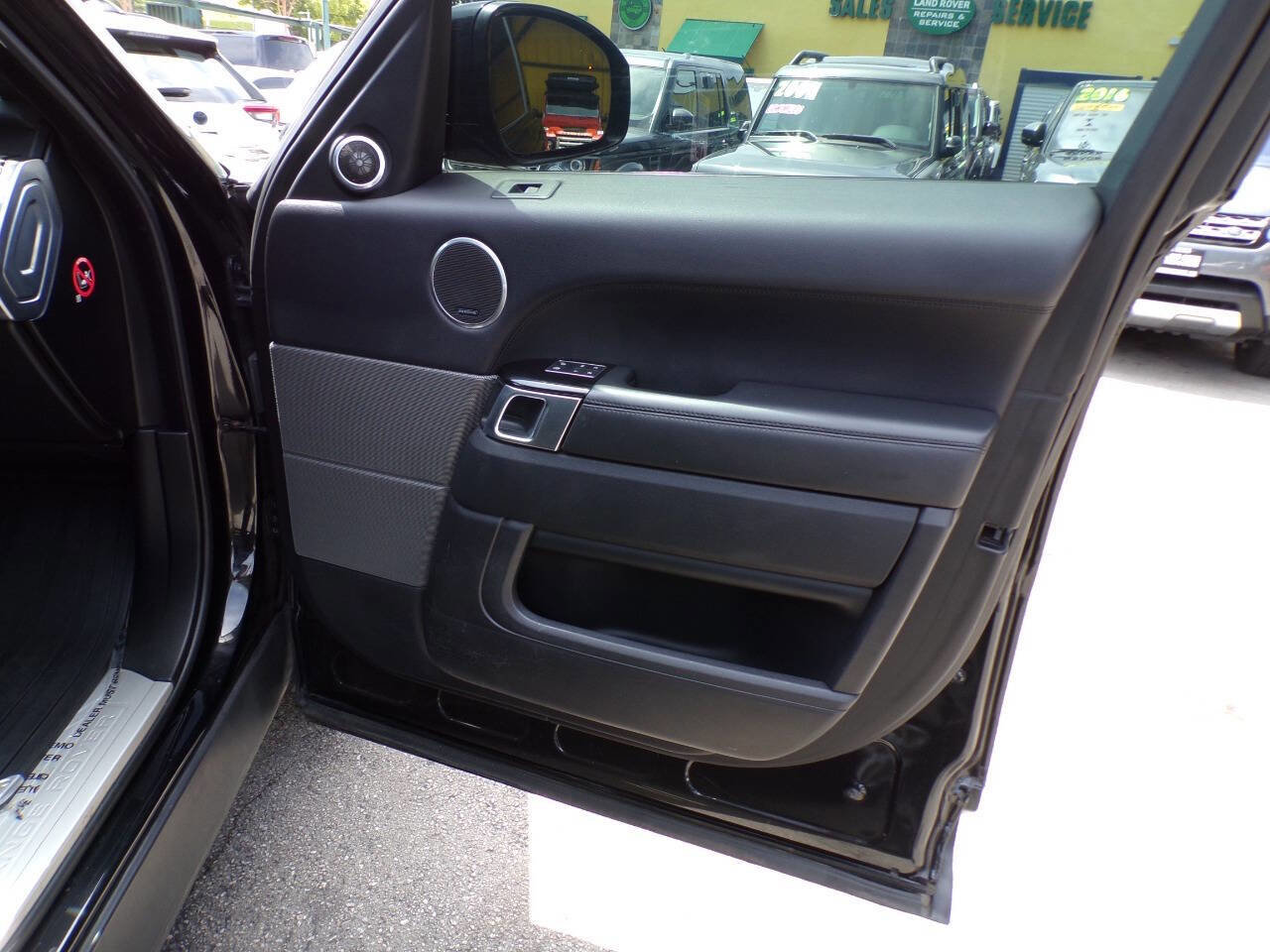 Used 2016 Land Rover Range Rover Sport HSE image 7