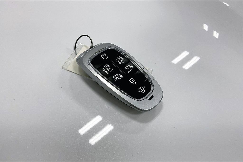 Used 2023 Hyundai Santa Fe Calligraphy FWD image 13