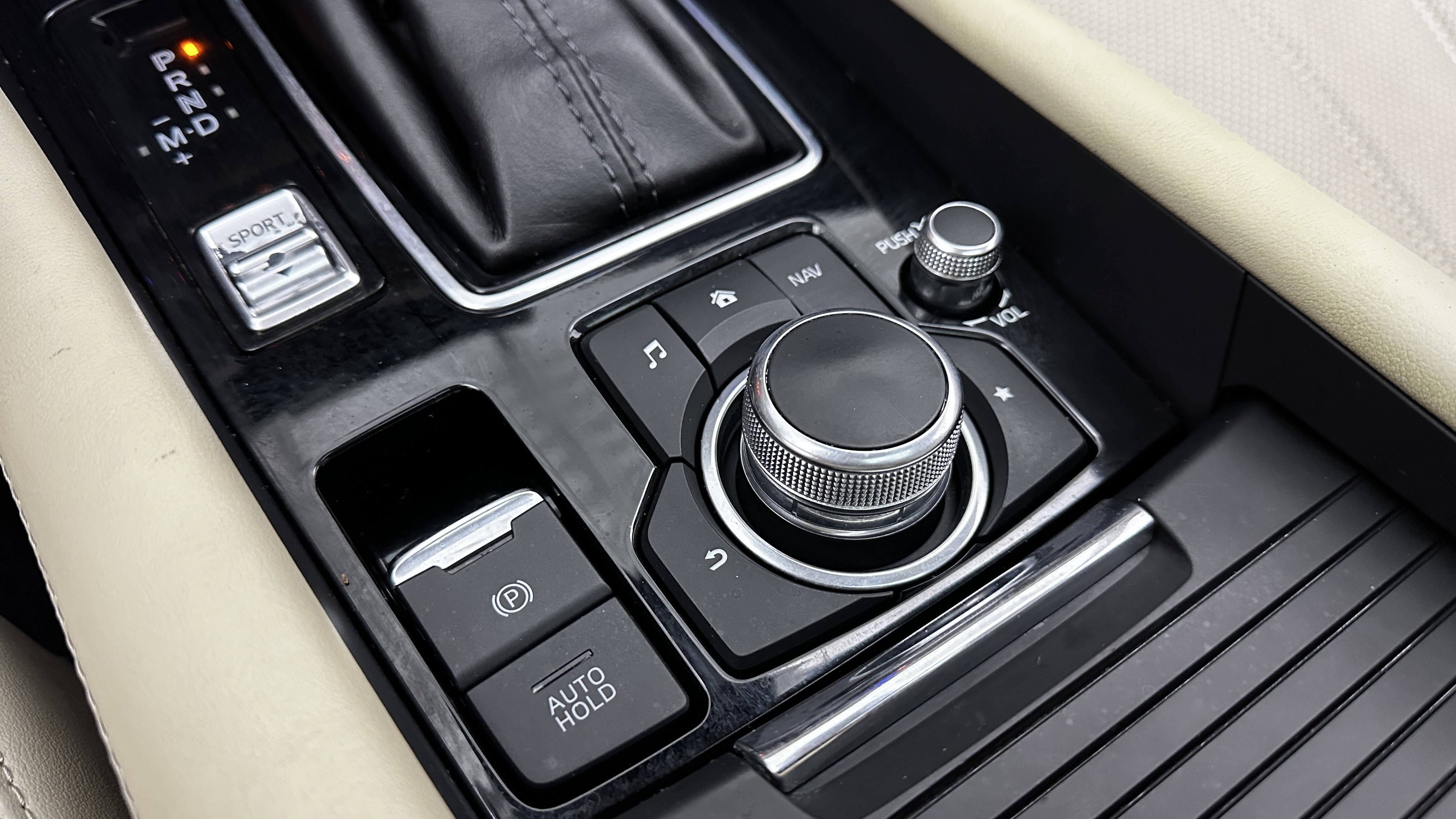 Used 2018 MAZDA MAZDA6 Grand Touring image 17