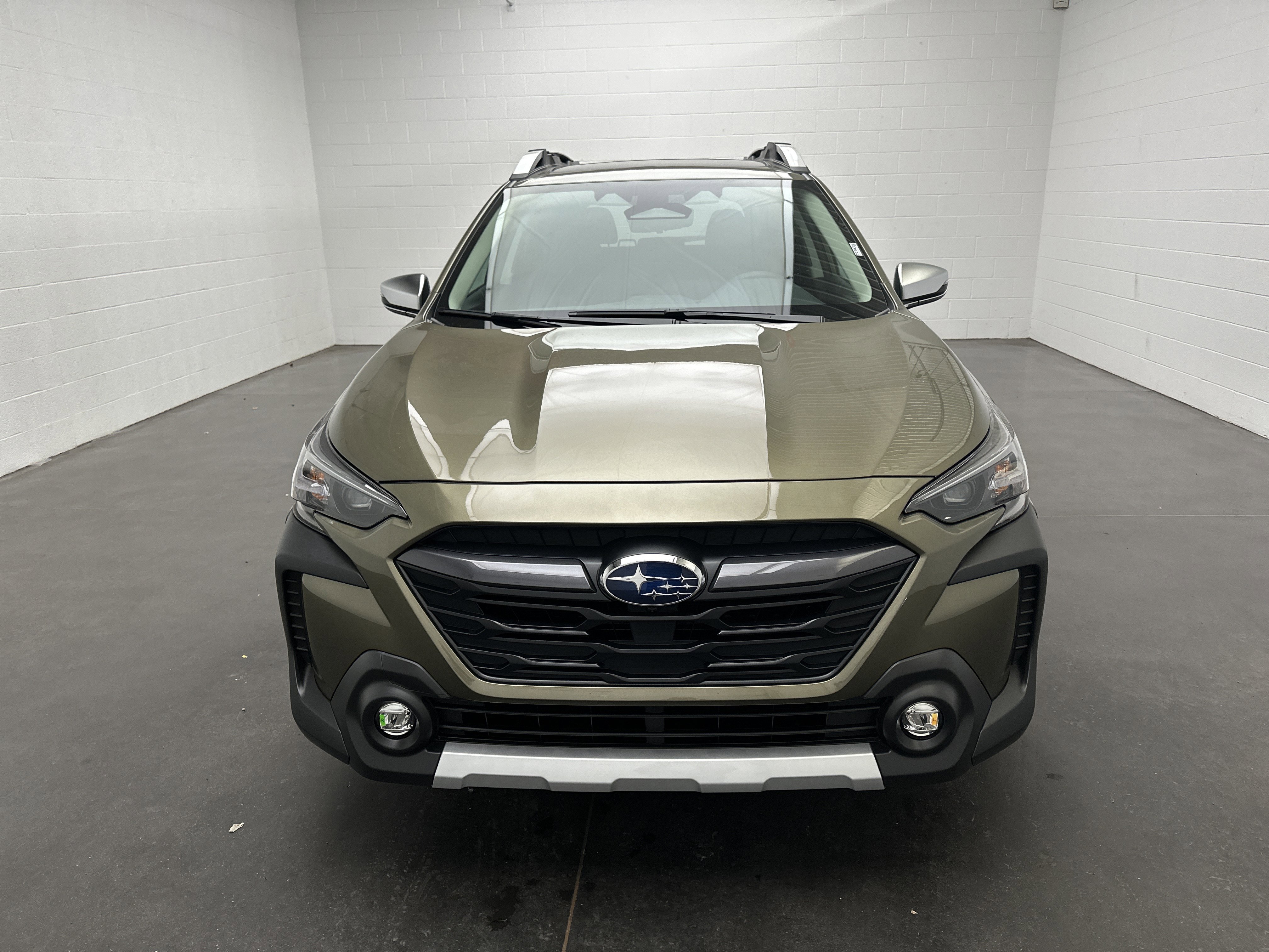 New 2025 Subaru Outback Touring image 3