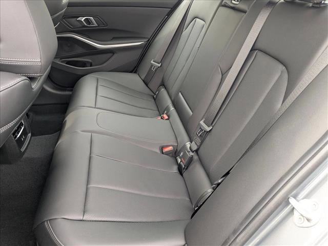 Used 2025 BMW 330i Sedan w/ Convenience Package RWD image 15