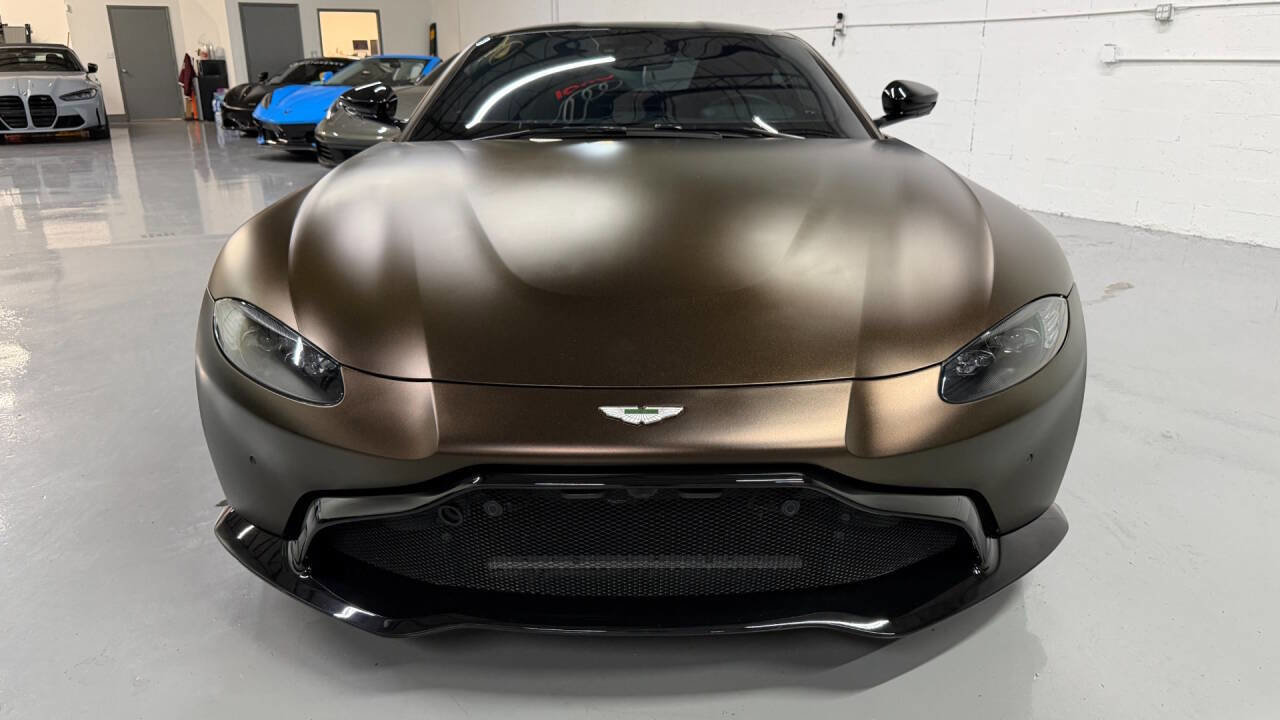Used 2021 Aston Martin V8 Vantage Base 2dr Coupe image 29
