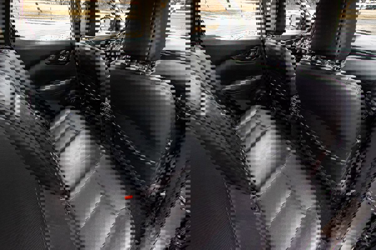 Used 2019 Nissan Rogue Sport SL image 25