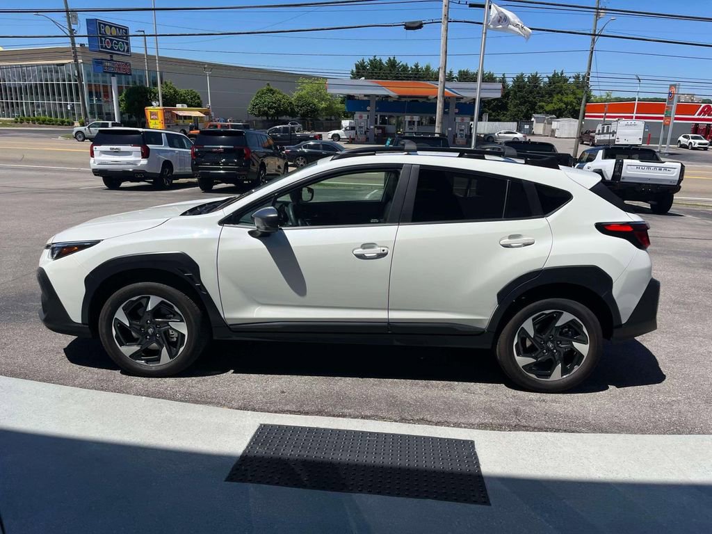 Used 2024 Subaru Crosstrek 2.5i Limited w/ Crosstrek Mirror Package AWD/4WD image 6