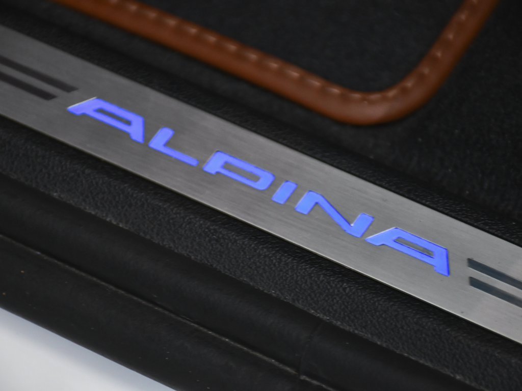 Used 2024 BMW ALPINA XB7 image 11