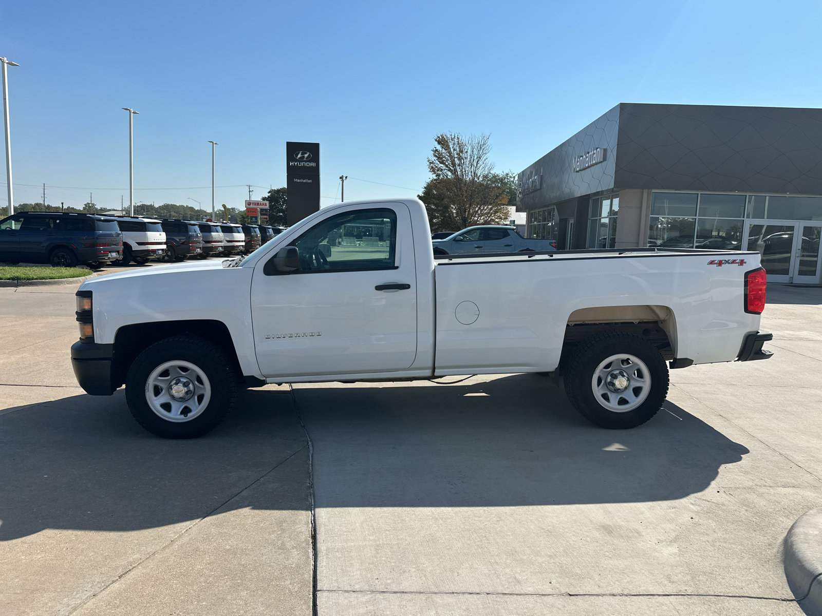Used 2015 Chevrolet Silverado 1500 W/T w/ WT Fleet Convenience Package AWD/4WD image 9