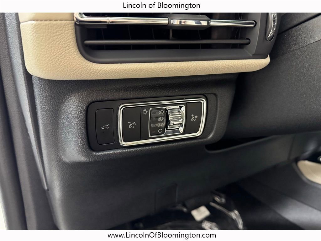 New 2026 Lincoln Corsair Premiere AWD/4WD image 23