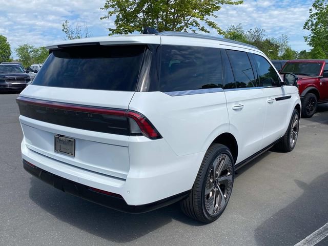 New 2026 Lincoln Navigator Black Label AWD/4WD image 30
