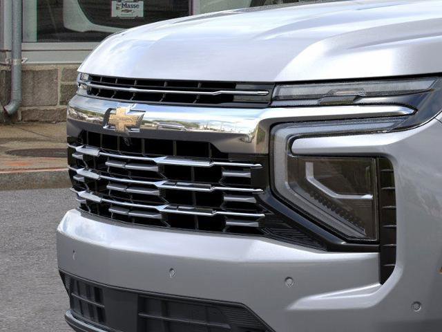 New 2025 Chevrolet Suburban Premier image 13