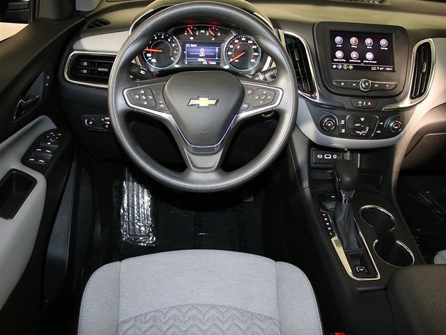 Used 2023 Chevrolet Equinox LS w/ LS Convenience Package image 3