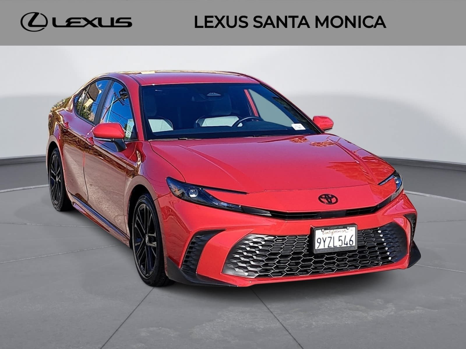 Used 2026 Toyota Camry SE FWD image 3