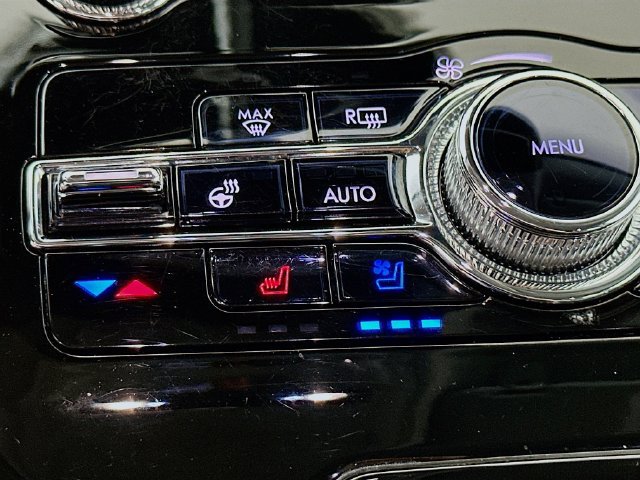 Used 2022 Lincoln Corsair AWD w/ Equipment Group 101A image 26