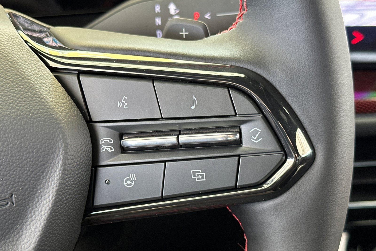 New 2026 Chevrolet Traverse RS image 31