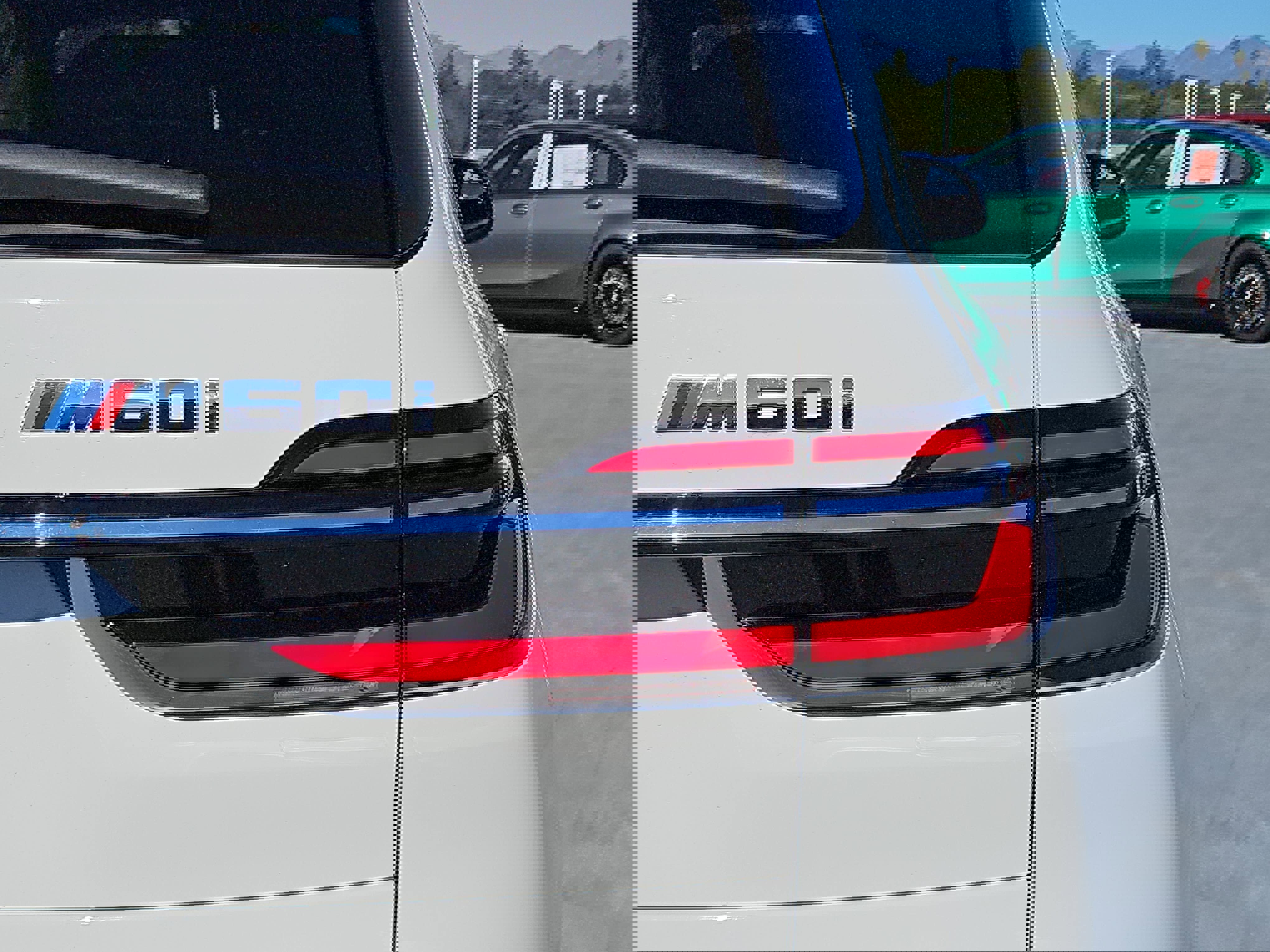 Used 2025 BMW X7 M60i image 37