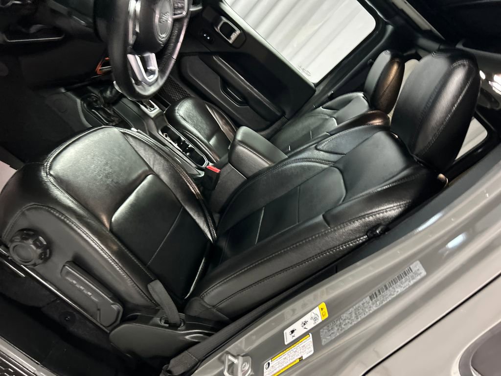 Used 2020 Jeep Wrangler Unlimited Sahara AWD/4WD image 10