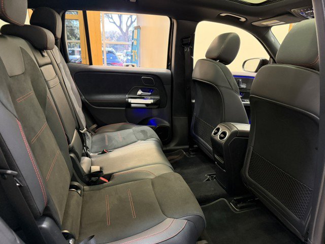 Used 2024 Mercedes-Benz EQB 250+ image 17