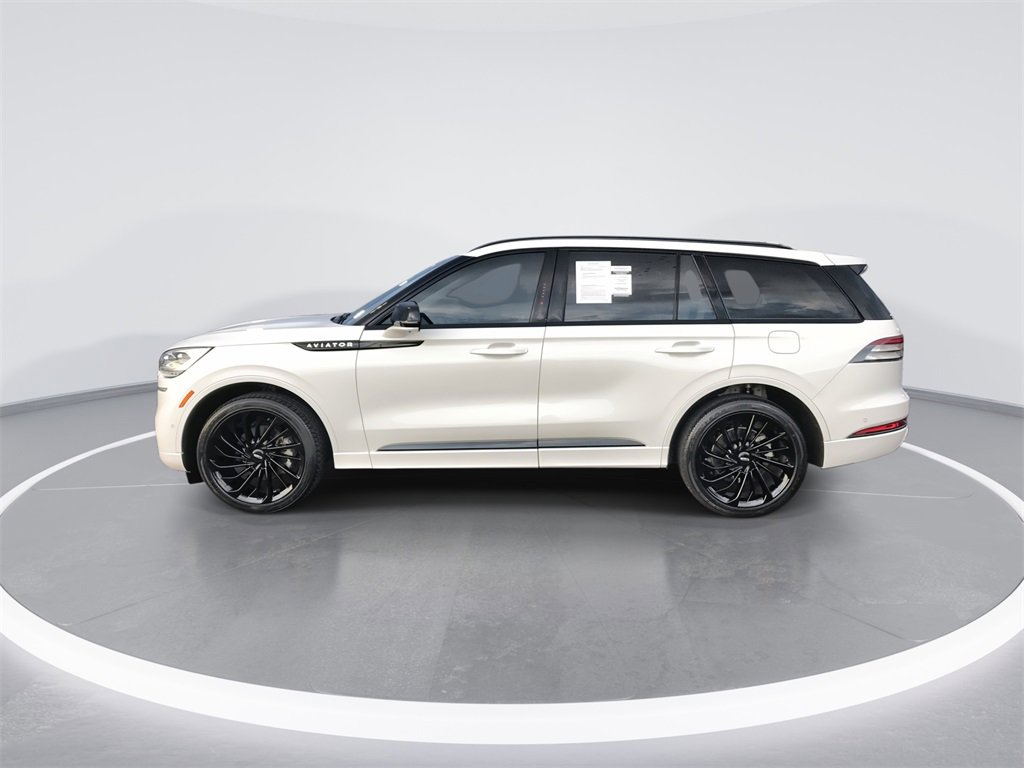 Used 2023 Lincoln Aviator Black Label w/ Jet Package image 5