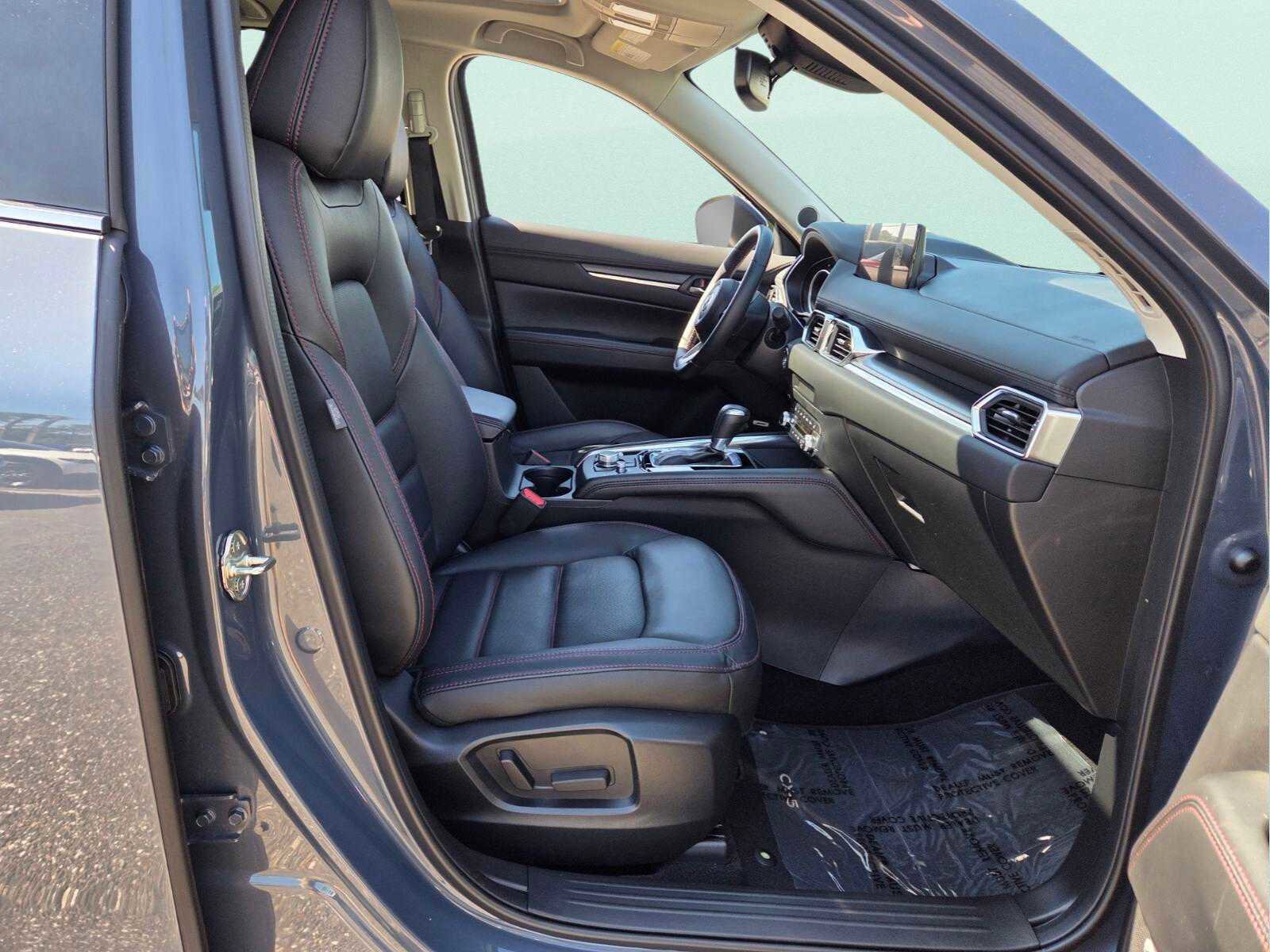 Certified 2025 MAZDA CX-5 Carbon Edition AWD/4WD image 18