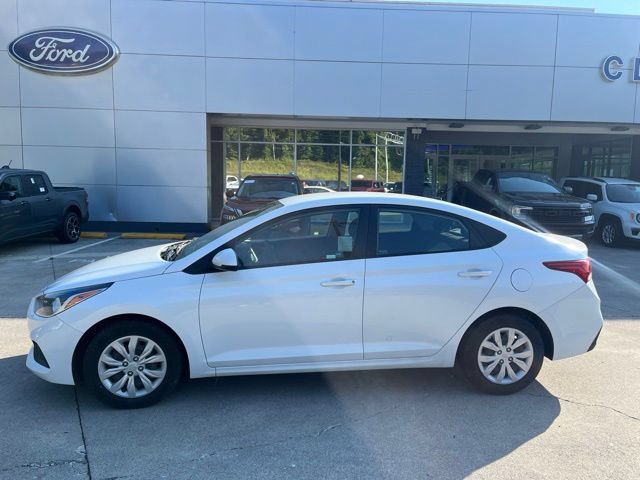 Used 2021 Hyundai Accent SE FWD image 4