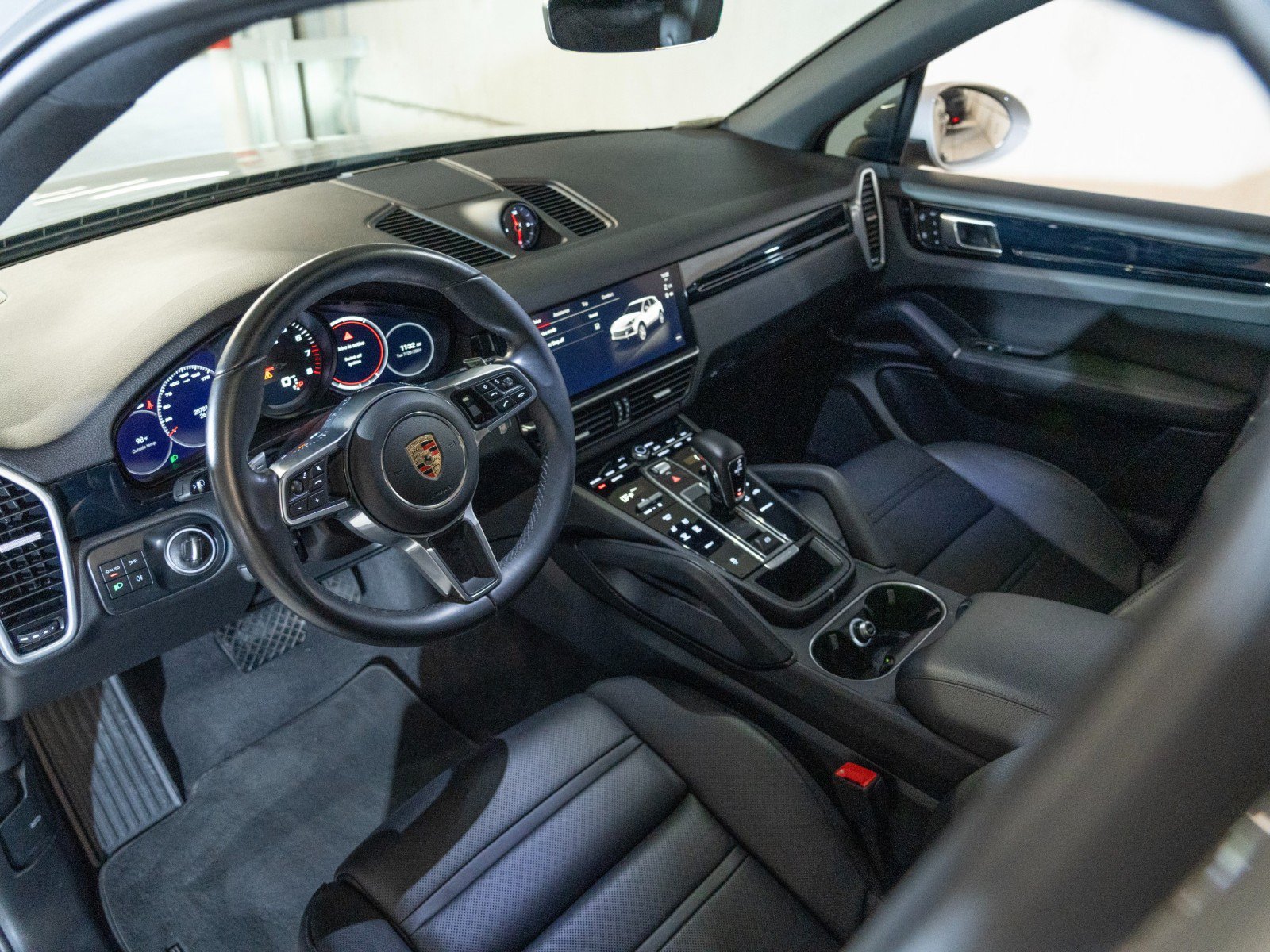 Certified 2023 Porsche Cayenne AWD/4WD image 4
