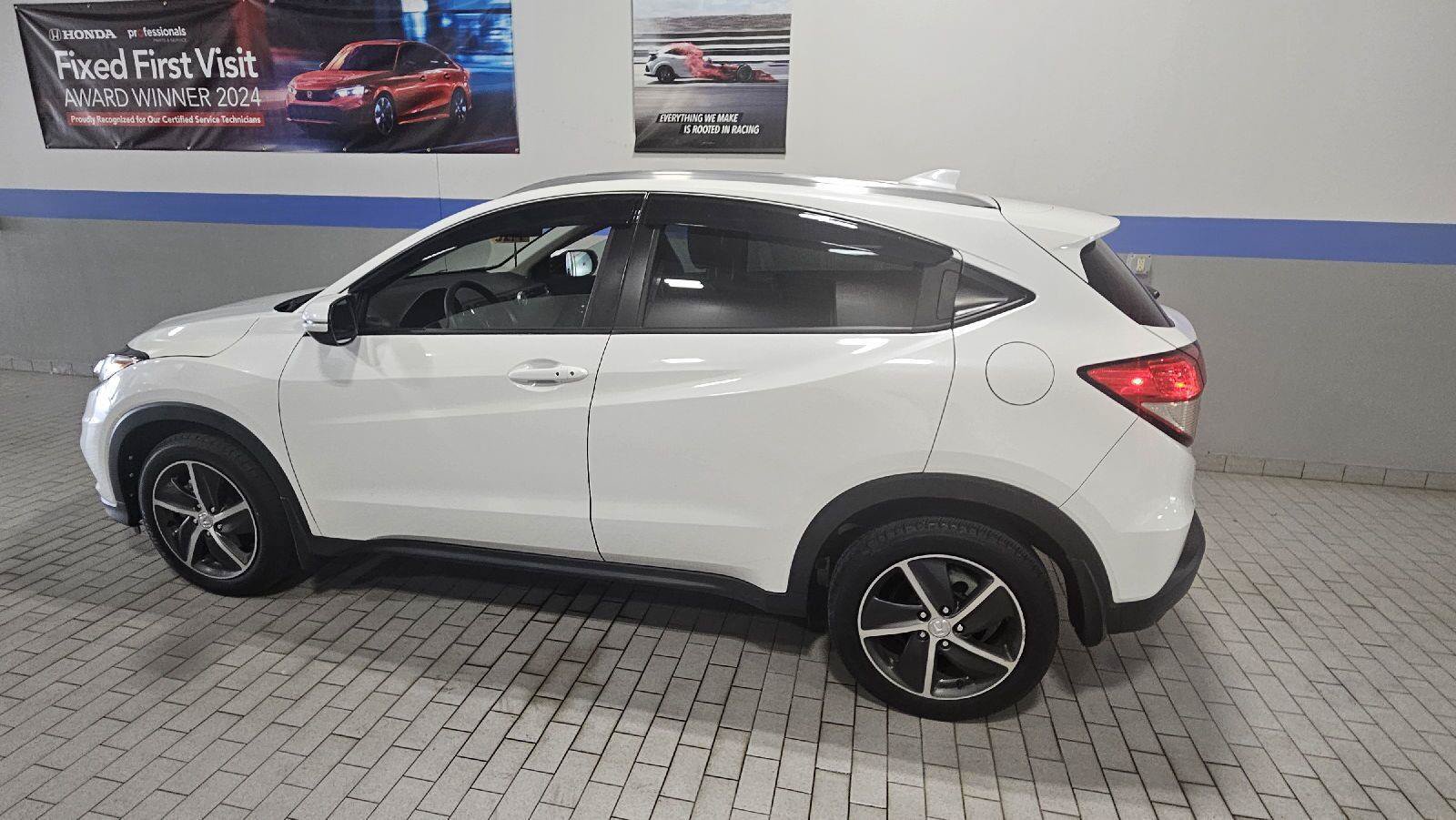 Used 2022 Honda HR-V EX image 12