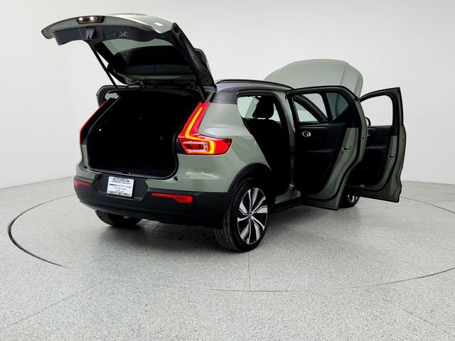 Certified 2022 Volvo XC40 P8 Recharge Plus image 11