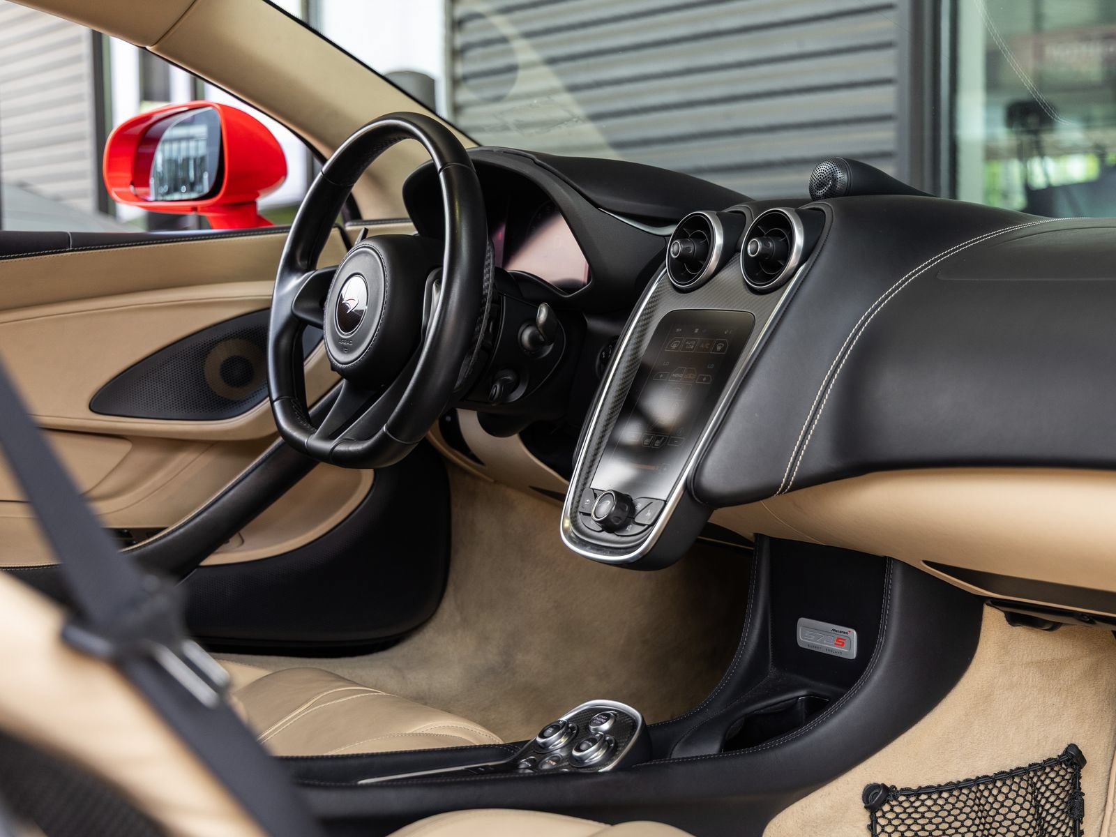 Used 2016 McLaren 570S Coupe RWD image 50