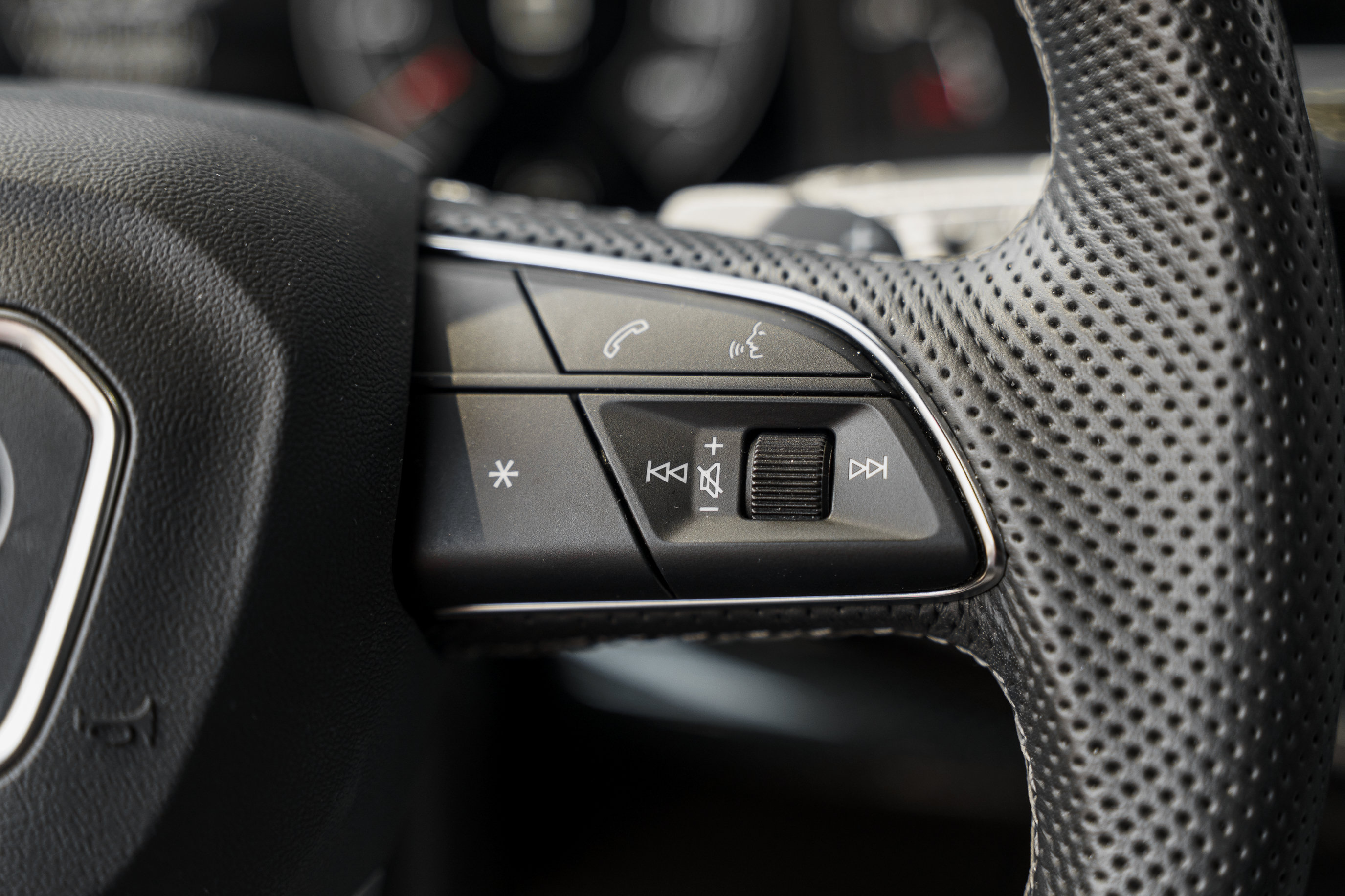 Used 2023 Audi SQ8 Prestige AWD/4WD image 19