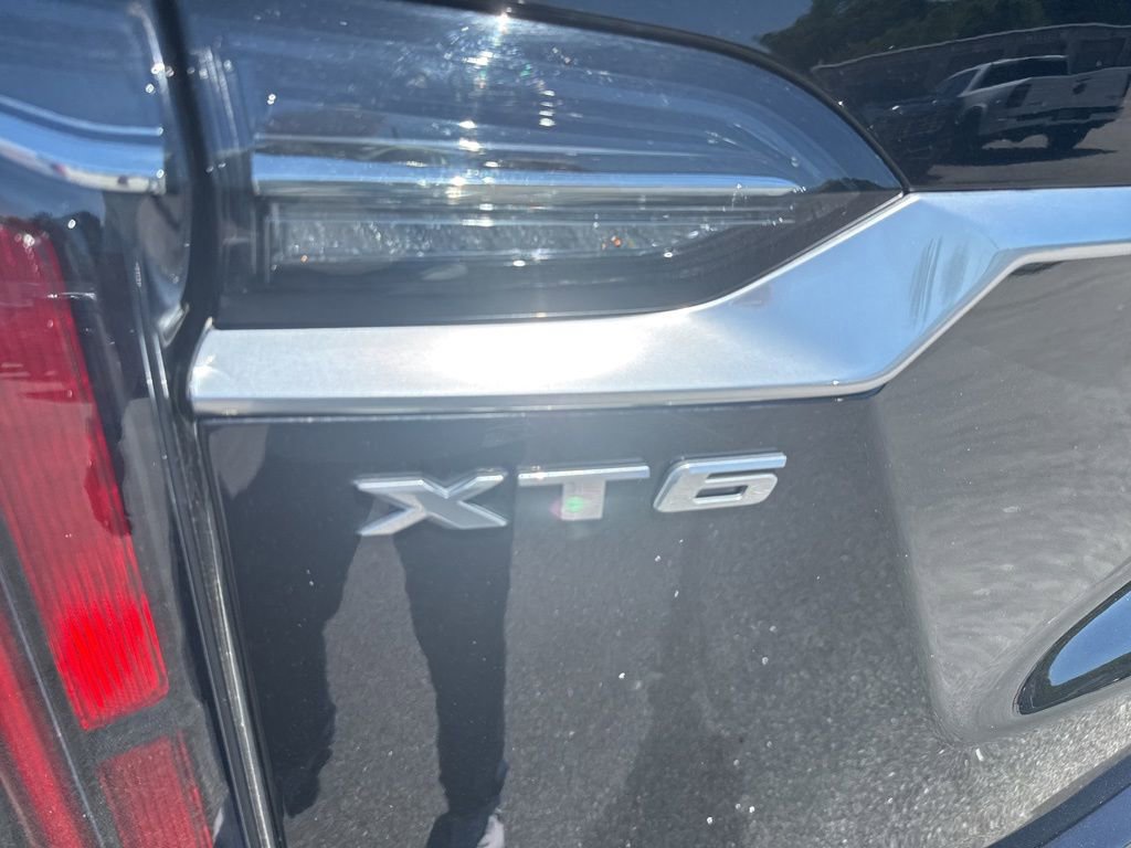 Used 2024 Cadillac XT6 Sport w/ Technology Package image 8