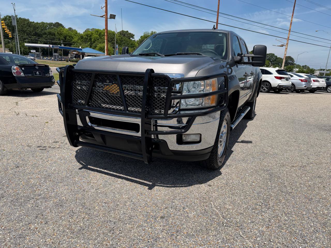 Used 2014 Chevrolet Silverado 2500 LT w/ Interior Plus Package AWD/4WD image 11