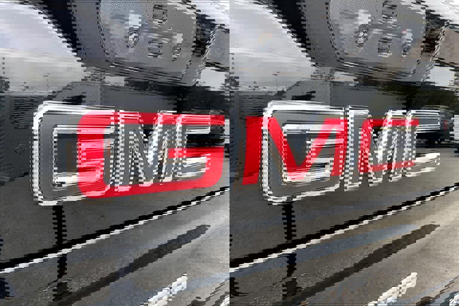 Used 2022 GMC Sierra 2500 AT4 image 27