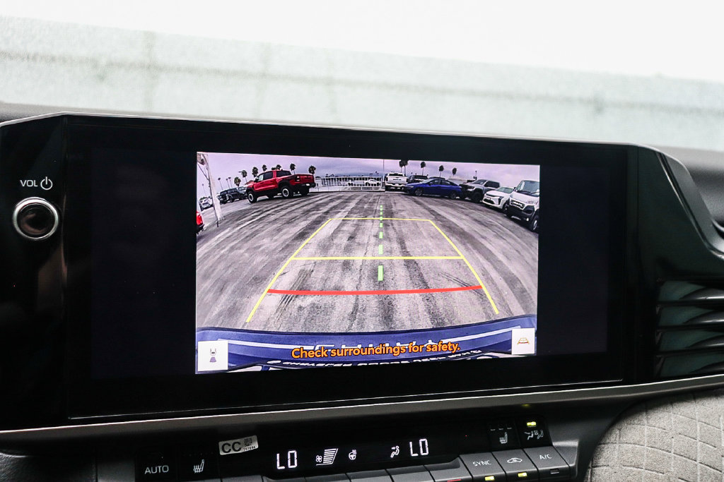 Used 2025 Toyota Camry XLE FWD image 26