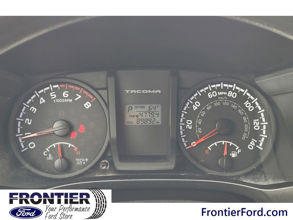 Used 2016 Toyota Tacoma SR image 10