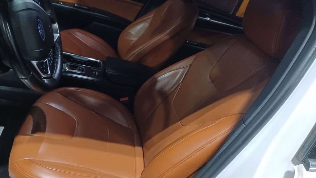Used 2019 Ford Fusion Titanium image 6