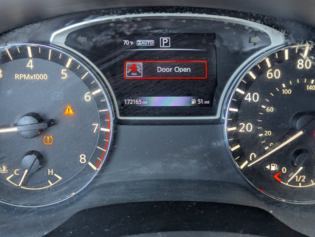 Used 2017 Nissan Pathfinder SV AWD/4WD image 22